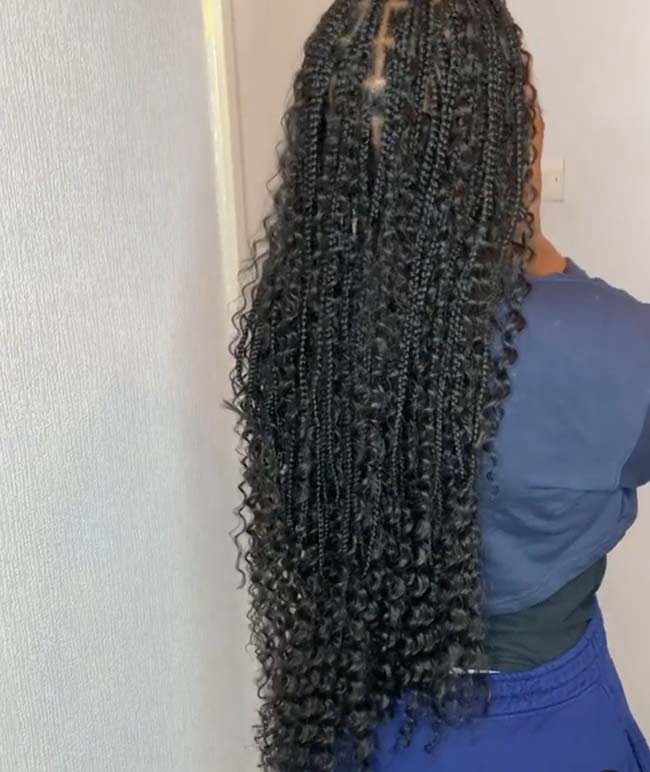 Goddess Knotless Braids With Curls