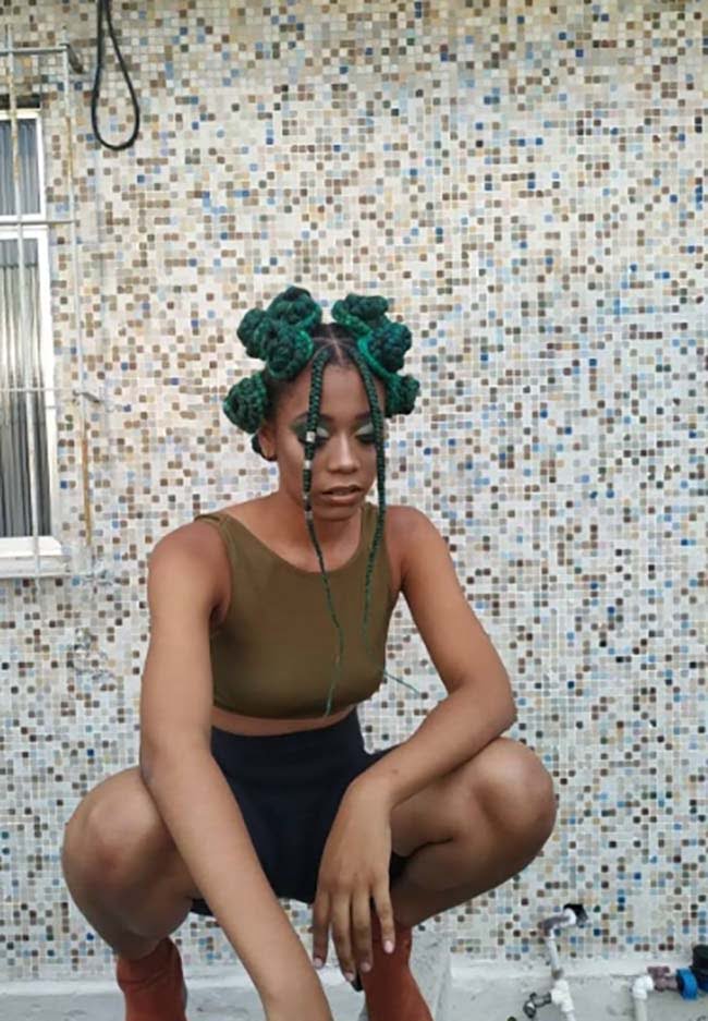 Jumbo Knotless in Bantu Knots