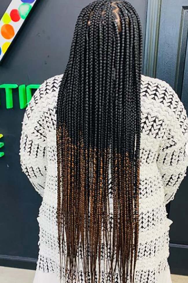 Medium Jumbo Knotless Braids 