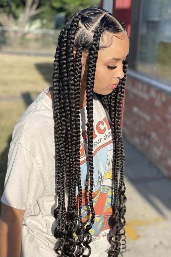 Mid-Part Jumbo Knotless Braids