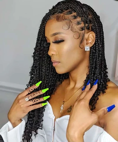 Asymmetrical Boho Bob Knotless Braids