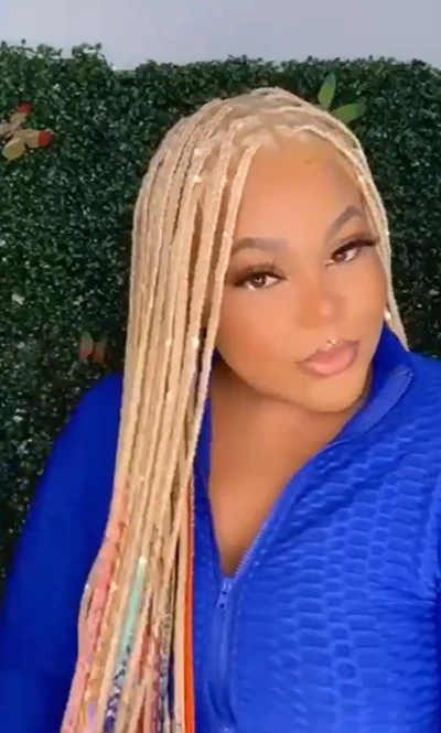 blonde knotless braids on blonde hair