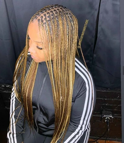 small blonde knotless braids